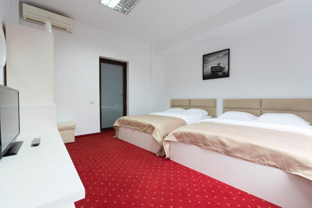 Hotel Thomas Bükreş Oda fotoğraf