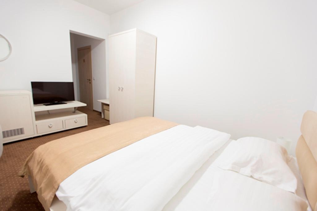 Hotel Thomas Bükreş Oda fotoğraf