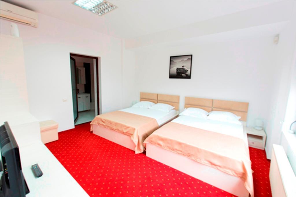 Hotel Thomas Bükreş Oda fotoğraf