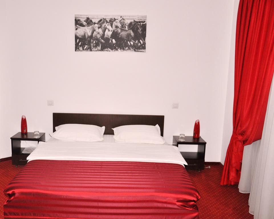 Hotel Thomas Bükreş Dış mekan fotoğraf