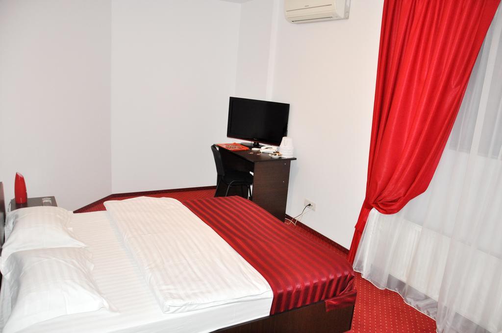 Hotel Thomas Bükreş Oda fotoğraf
