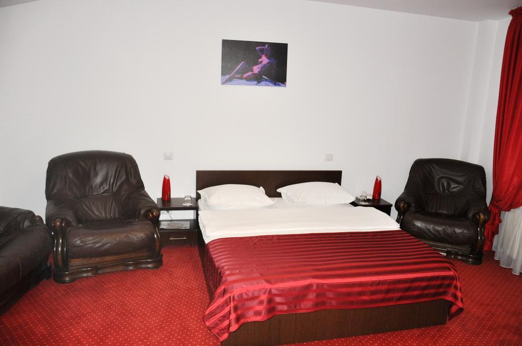 Hotel Thomas Bükreş Dış mekan fotoğraf