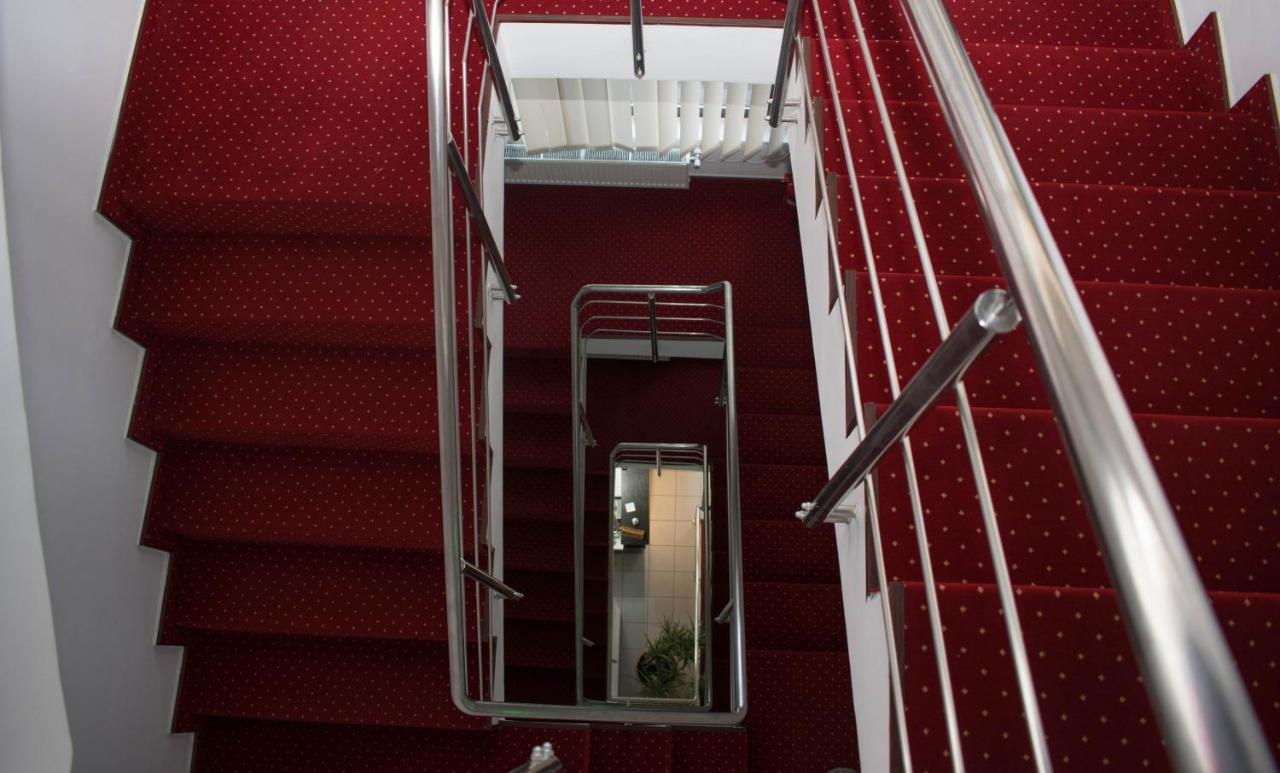 Hotel Thomas Bükreş Dış mekan fotoğraf